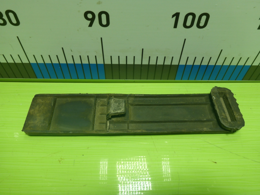 Кронштейн крепления крыла