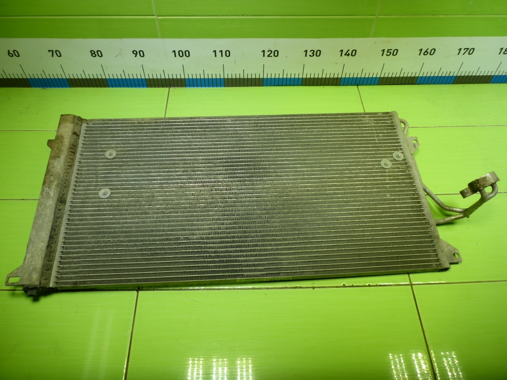 Радиатор кондиционера / конденсер