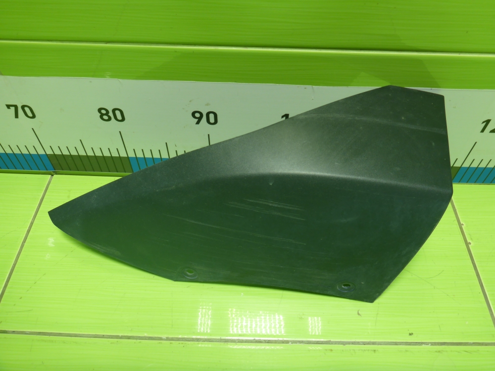 Накладка переднего бампера левая