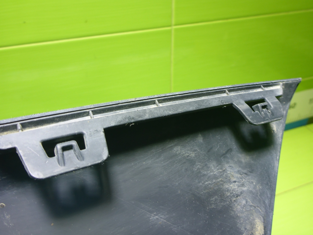 Накладка переднего бампера левая