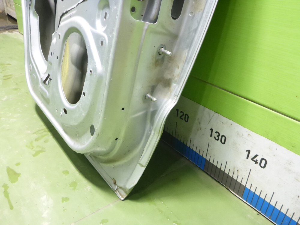 Дверь задняя левая