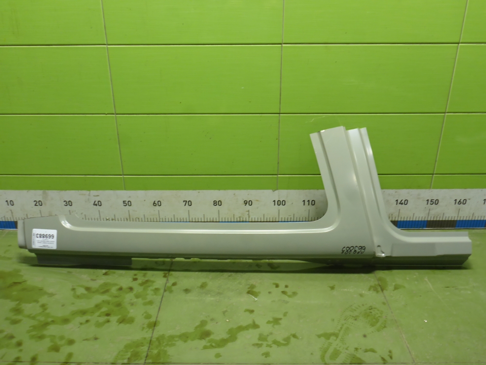 Кузовной элемент