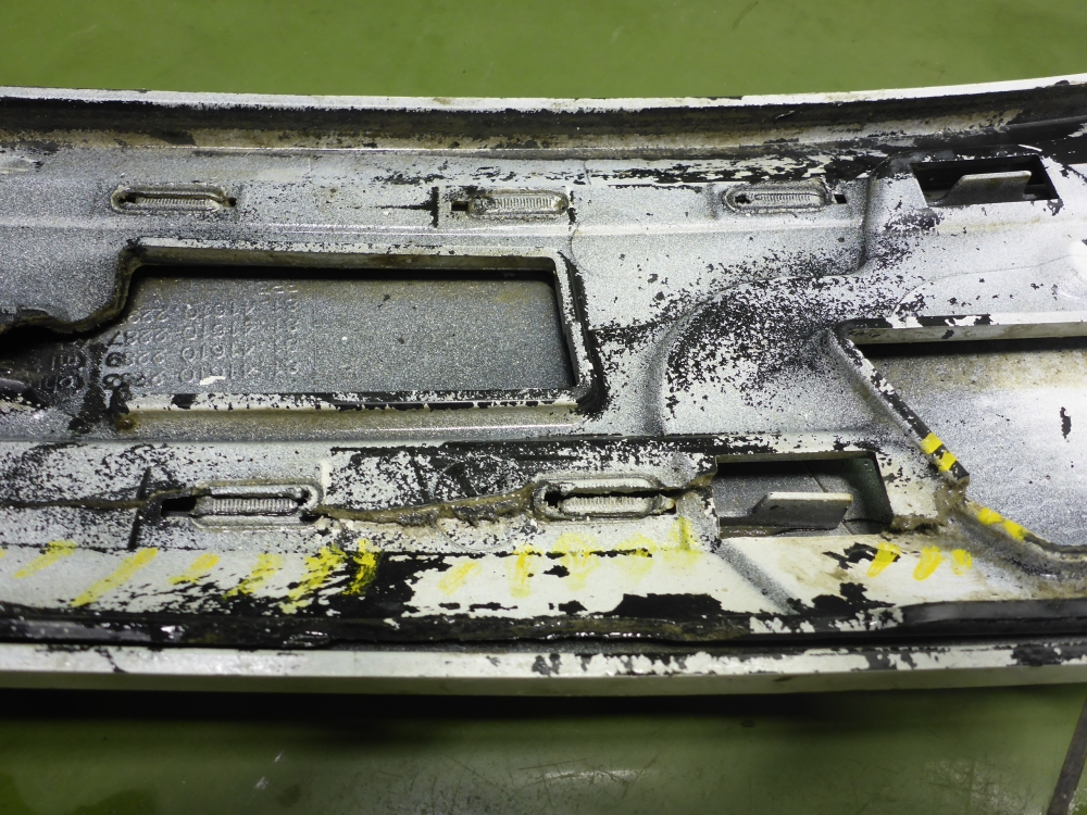 Бампер передний