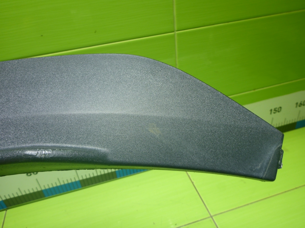 Накладка заднего крыла левого