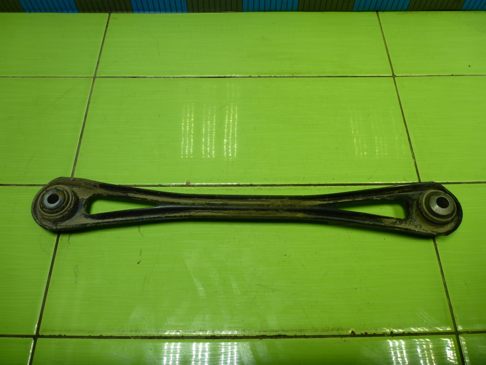 Рычаг задний поперечный