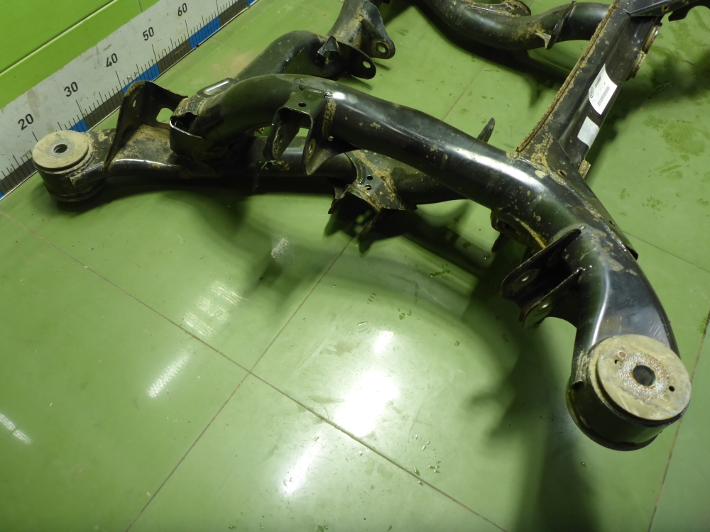 Балка задняя