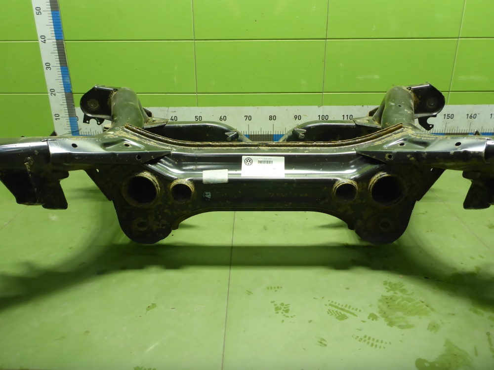 Балка задняя