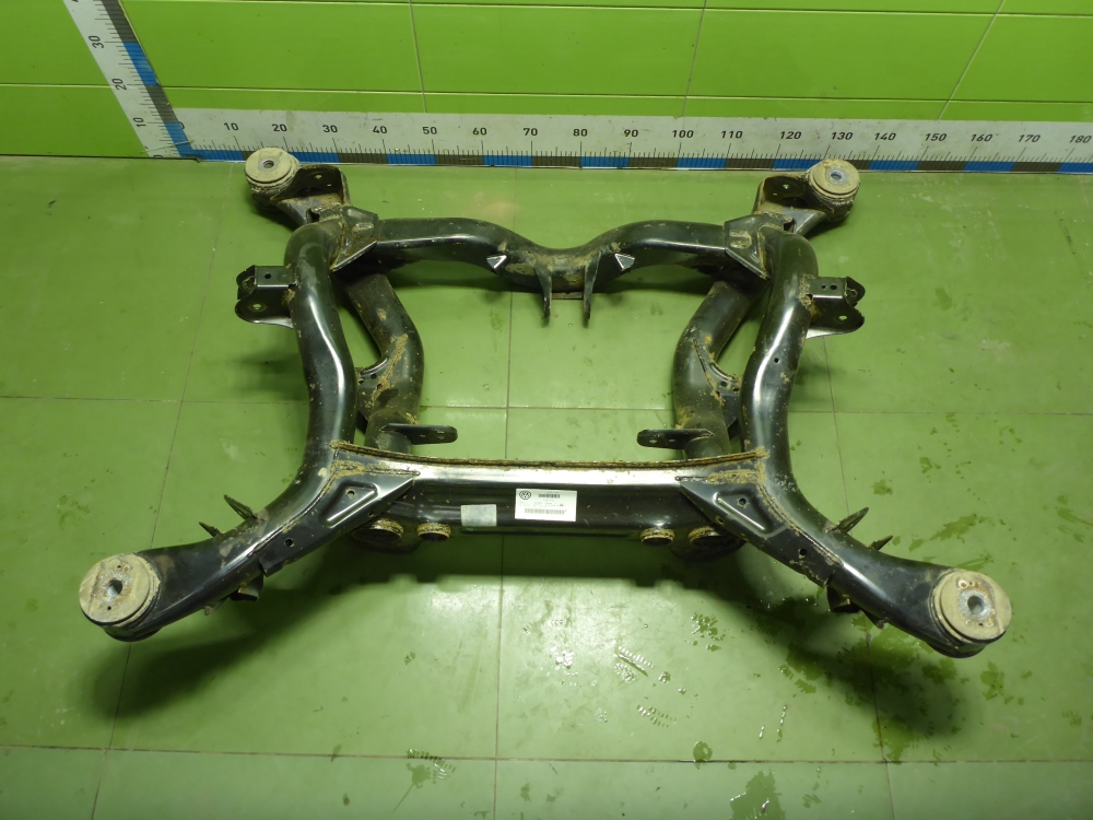 Балка задняя