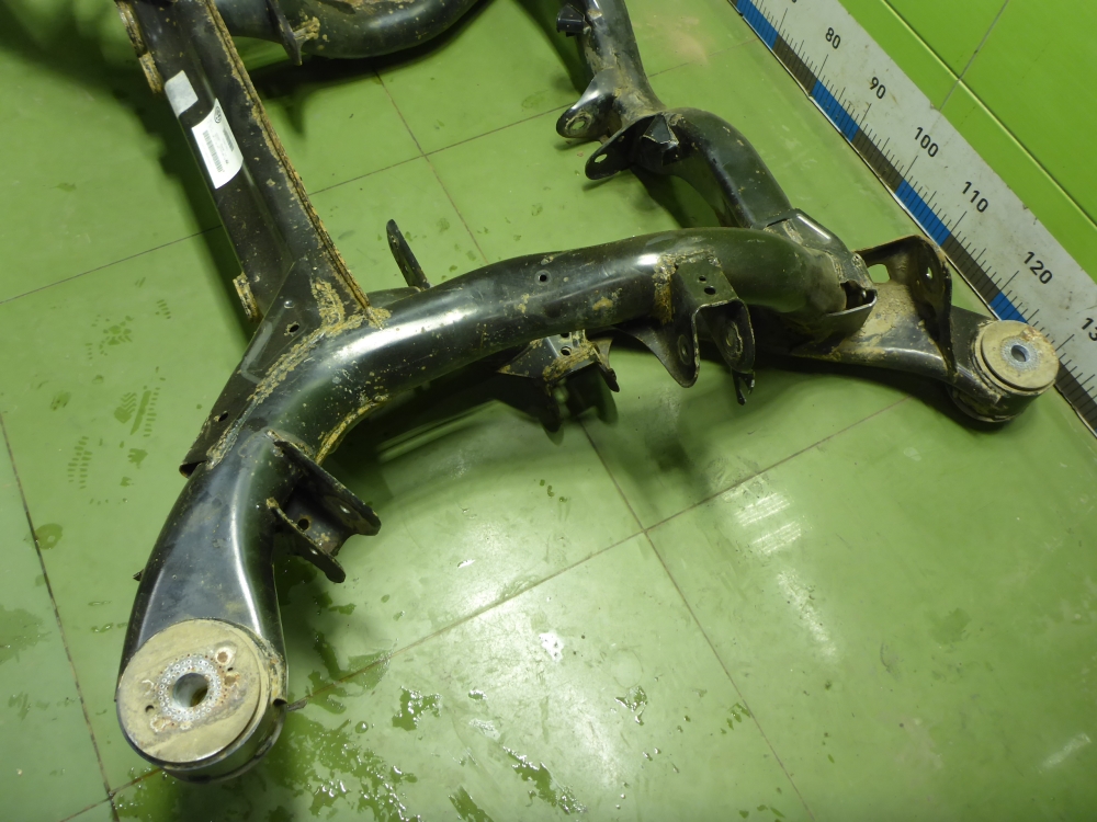 Балка задняя