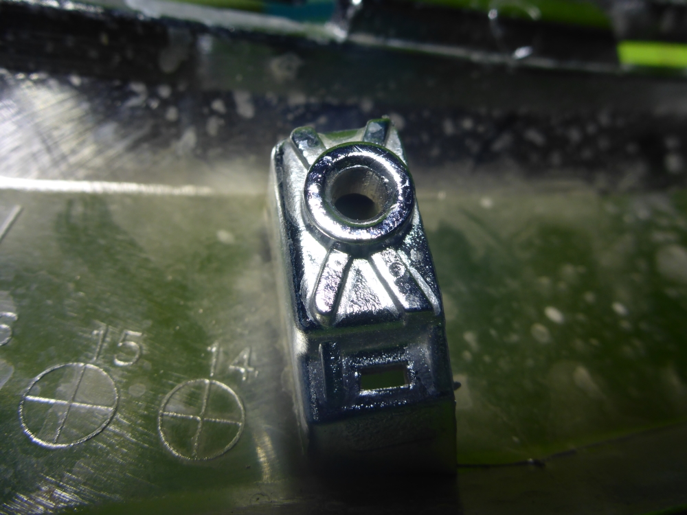 Накладка переднего бампера левая