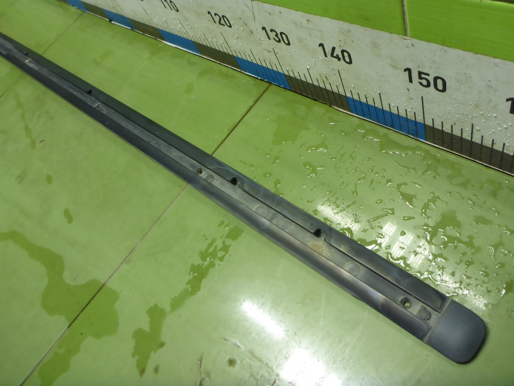 Молдинг крыши левый