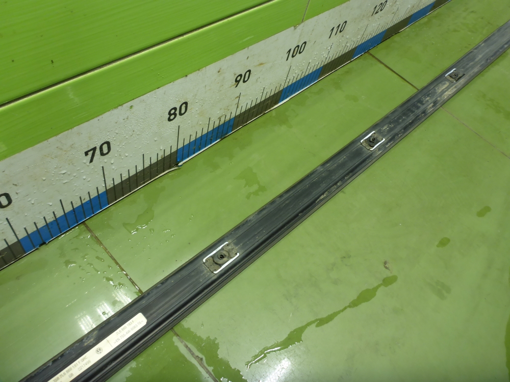 Молдинг крыши левый