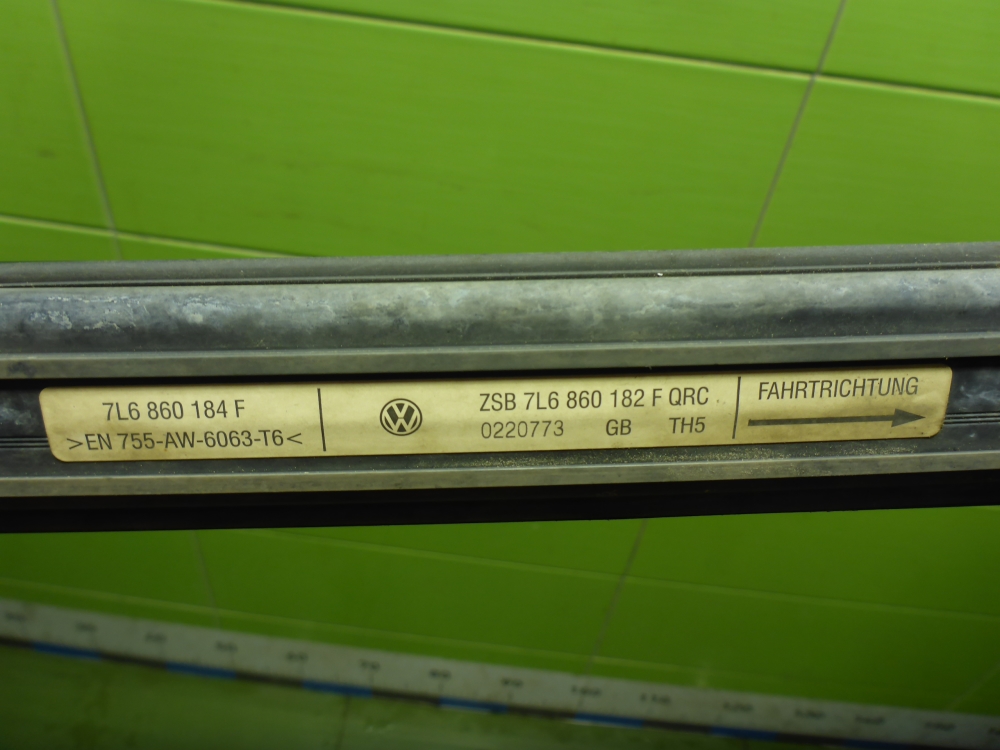 Молдинг крыши правый