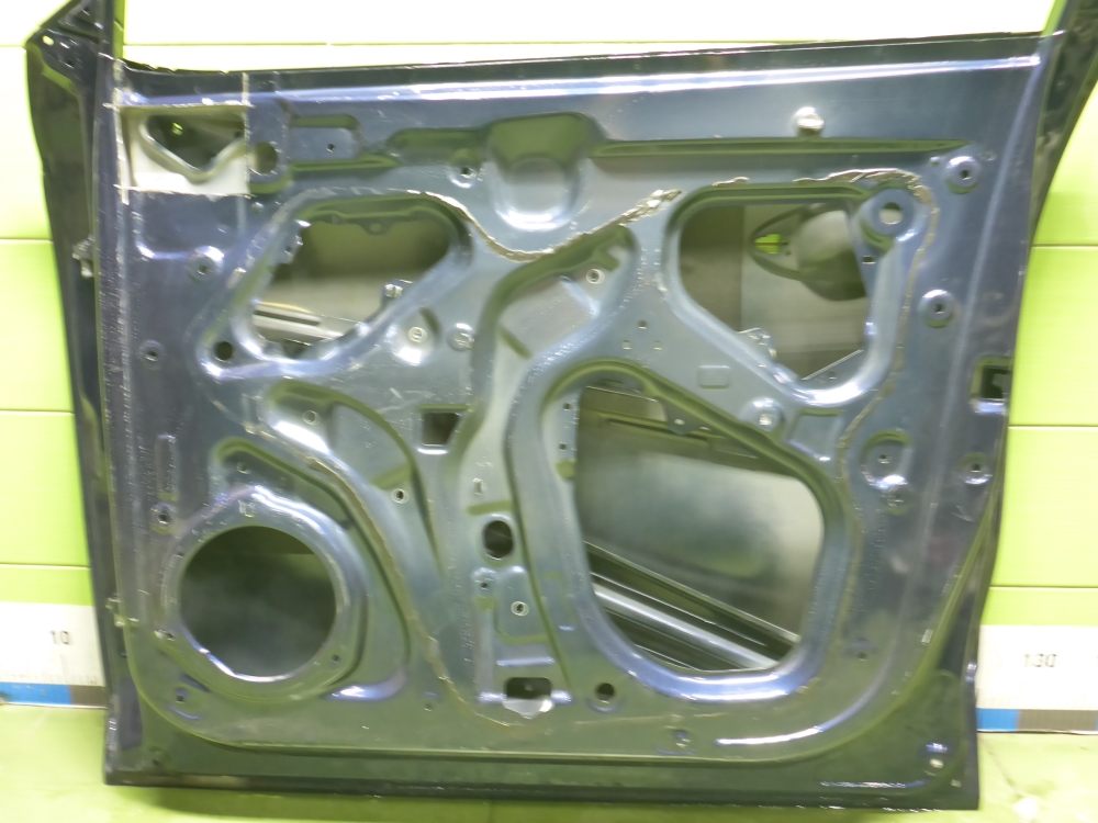 Дверь передняя левая