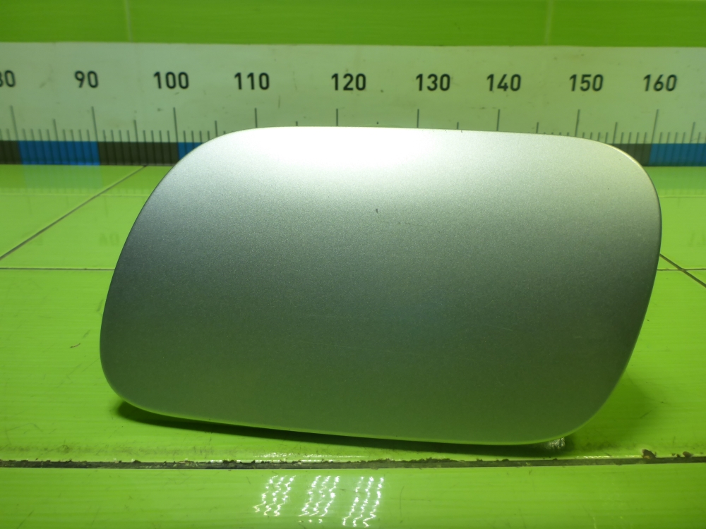 Лючок бензобака