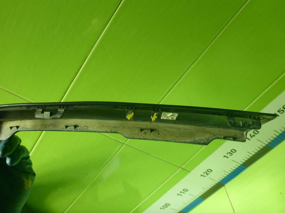 Накладка переднего крыла левого