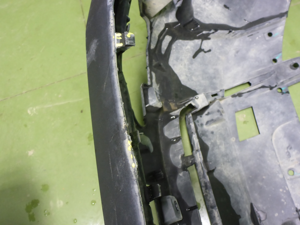 Бампер передний