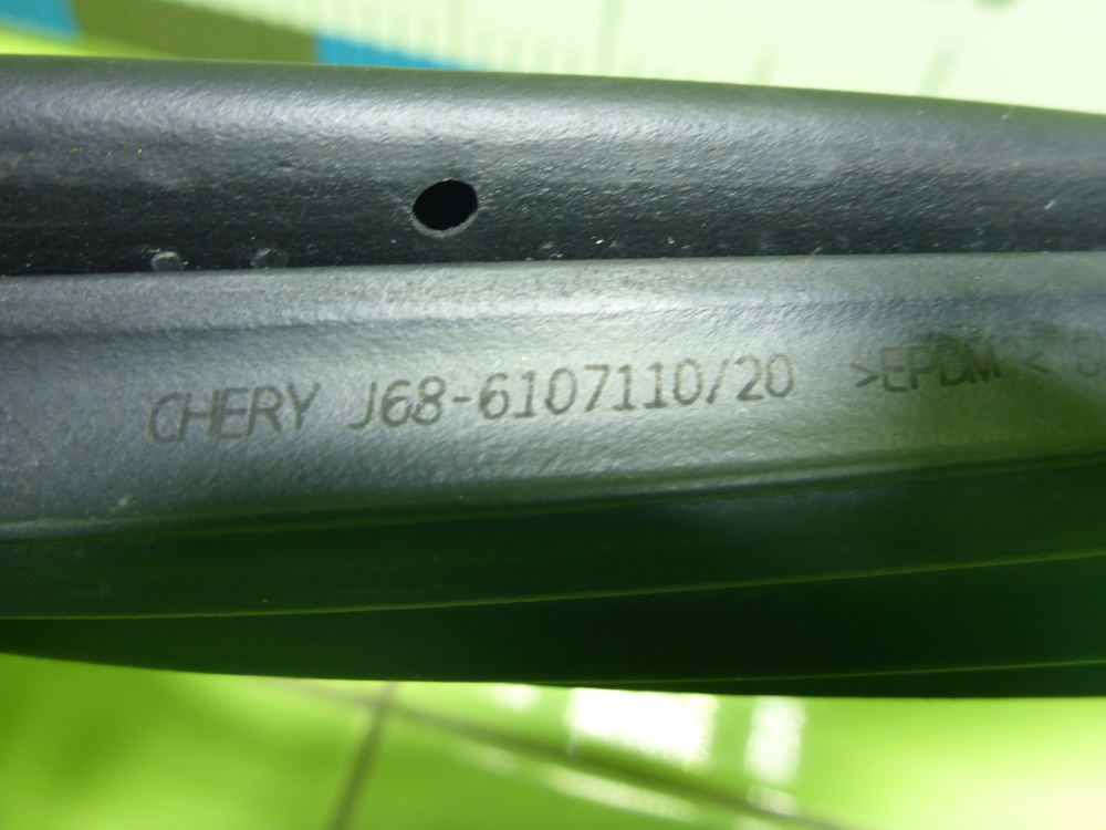 Уплотнитель двери