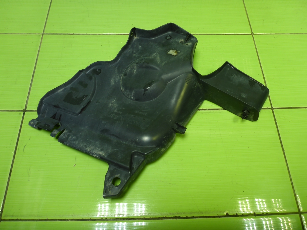 Пыльник двигателя боковой правый