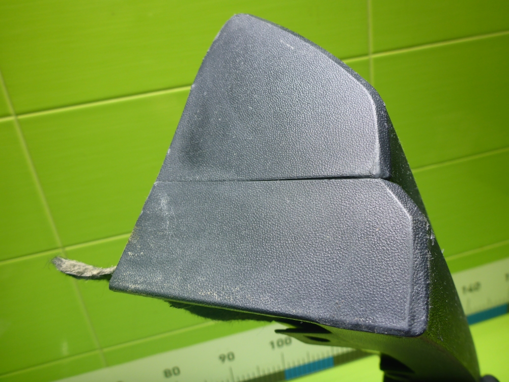 Накладка заднего крыла левого