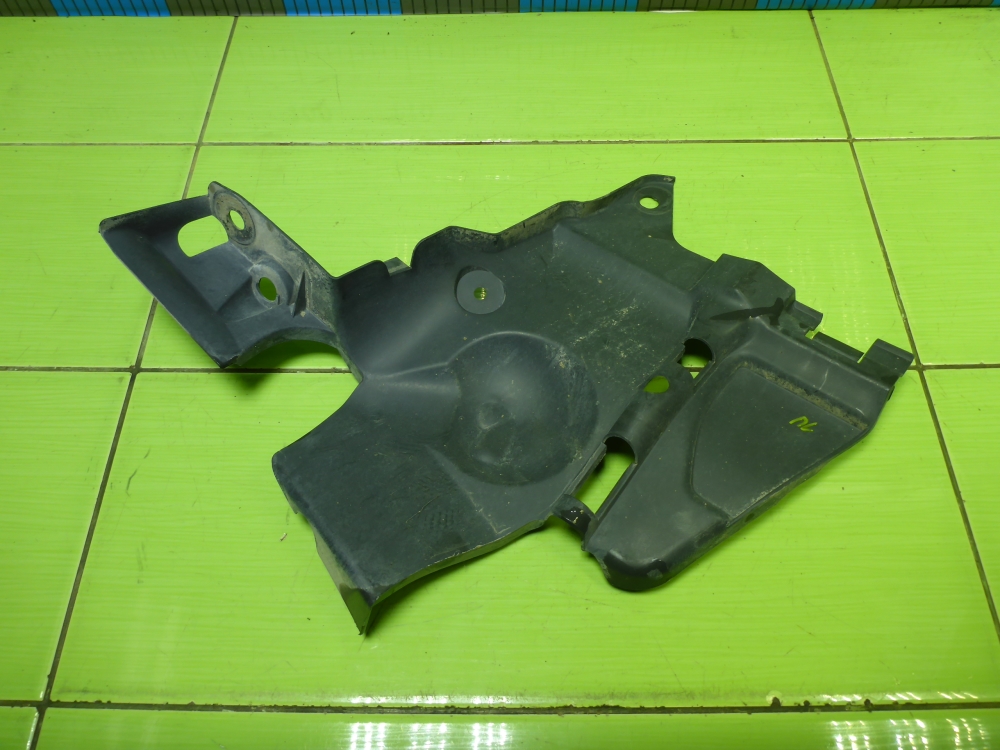 Пыльник двигателя боковой левый