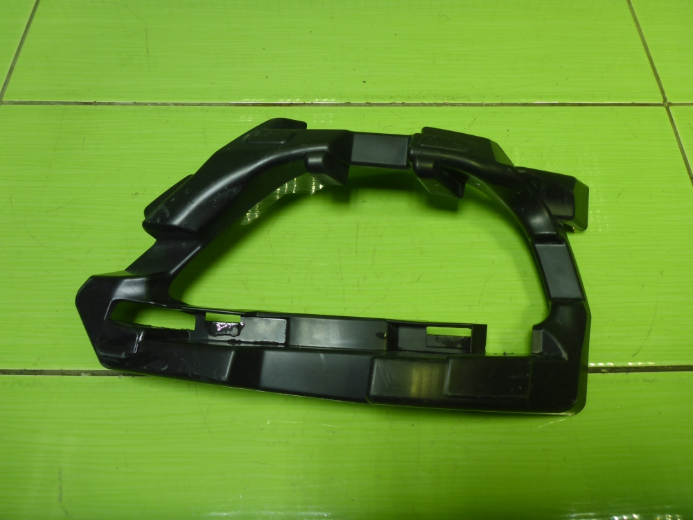 Кронштейн фары противотуманной левой