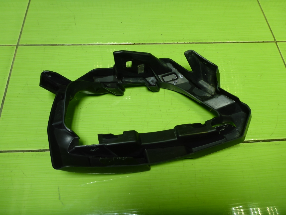 Кронштейн фары противотуманной левой