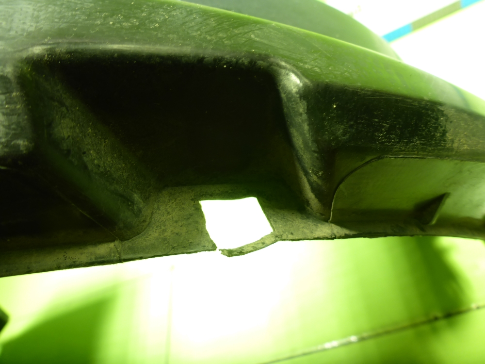 Локер передний левый