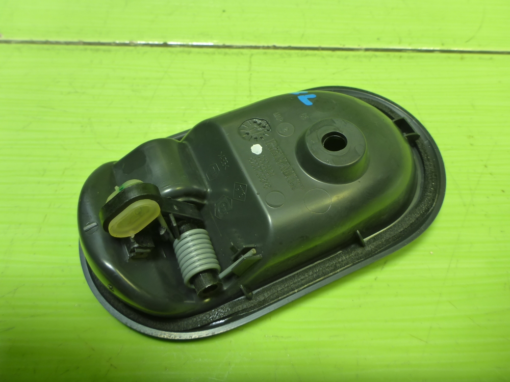 Ручка двери задней внутренняя левая