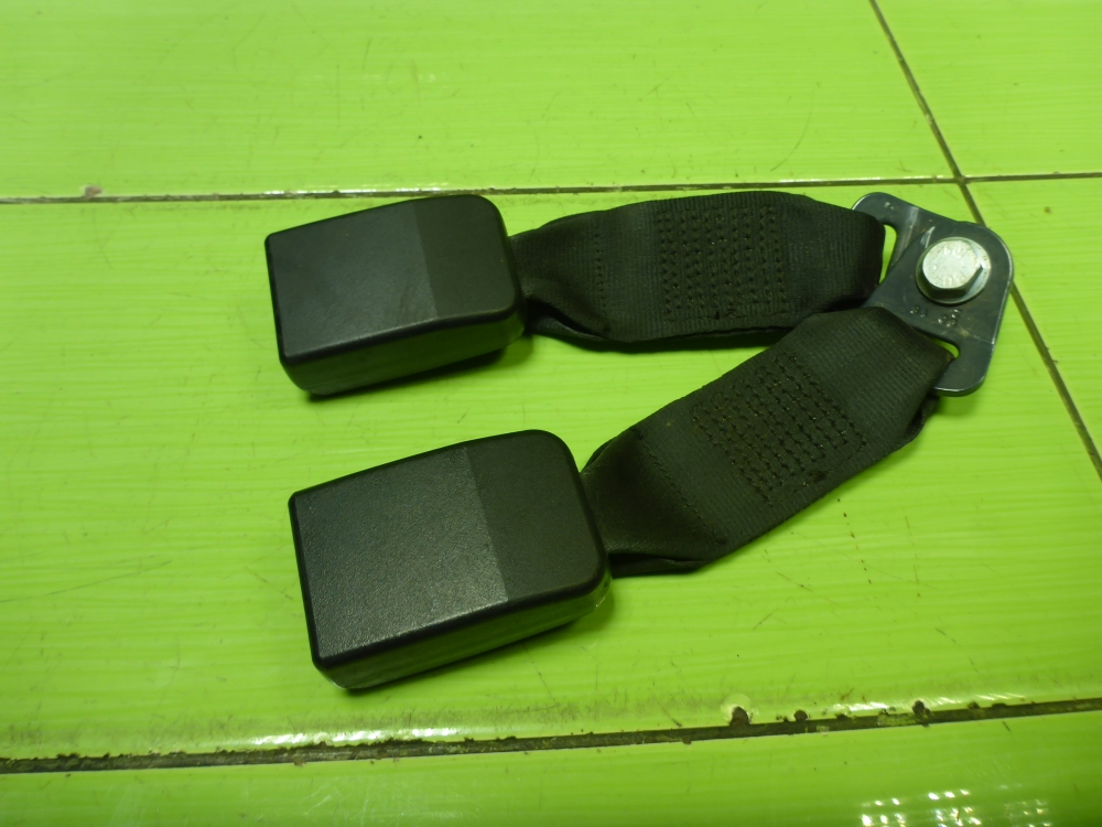 Ответная часть ремня безопасности