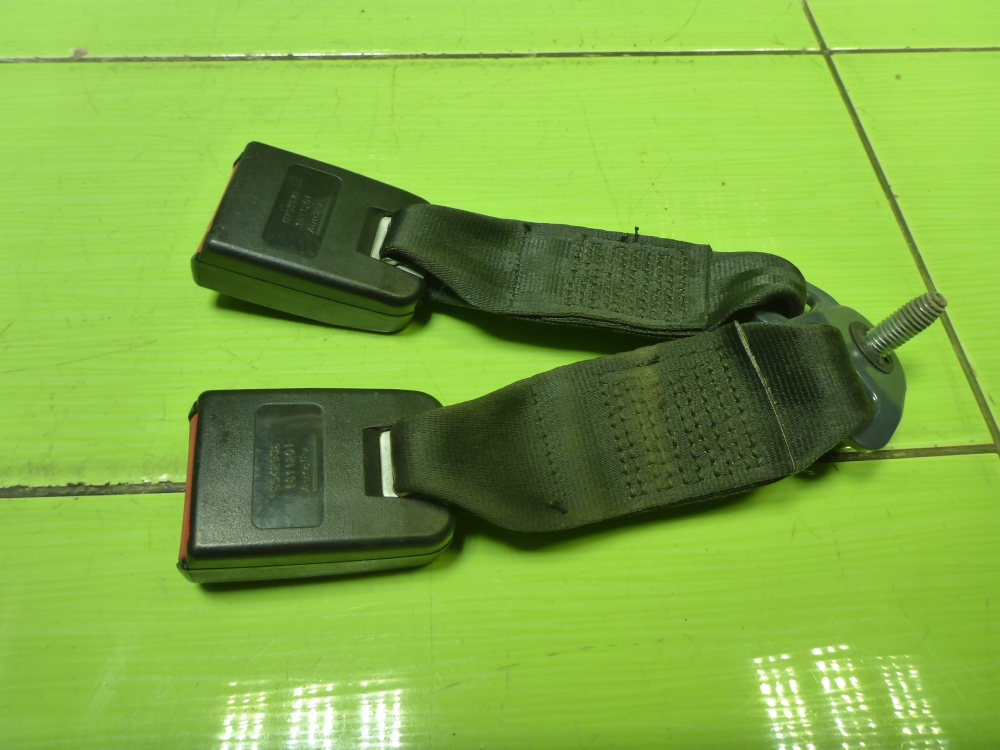 Ответная часть ремня безопасности