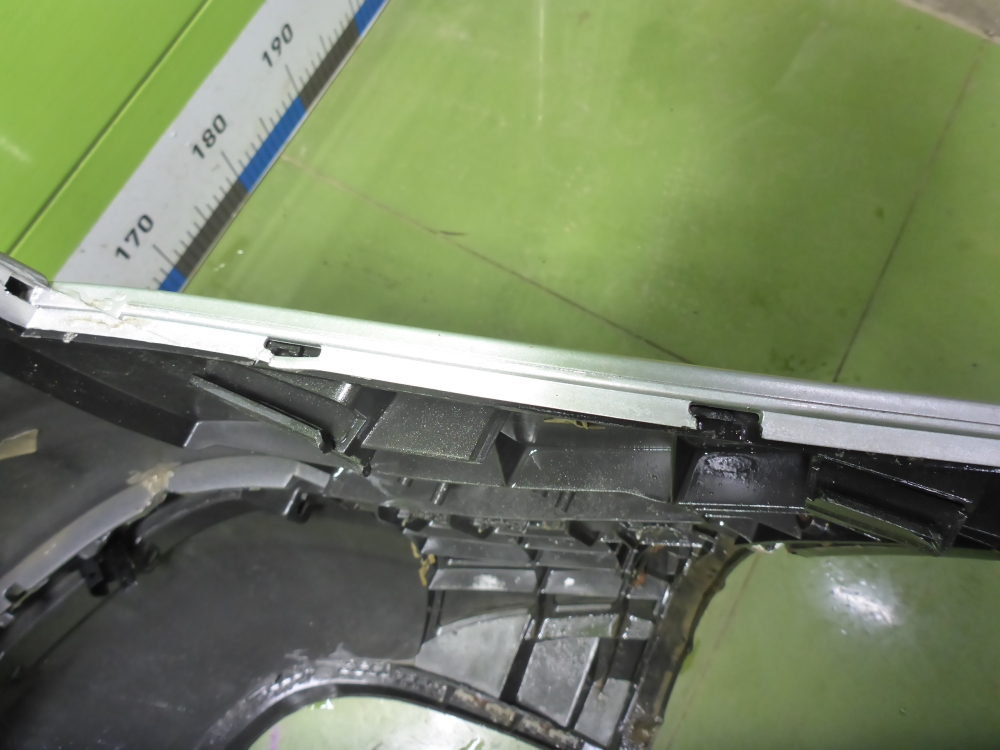 Бампер задний