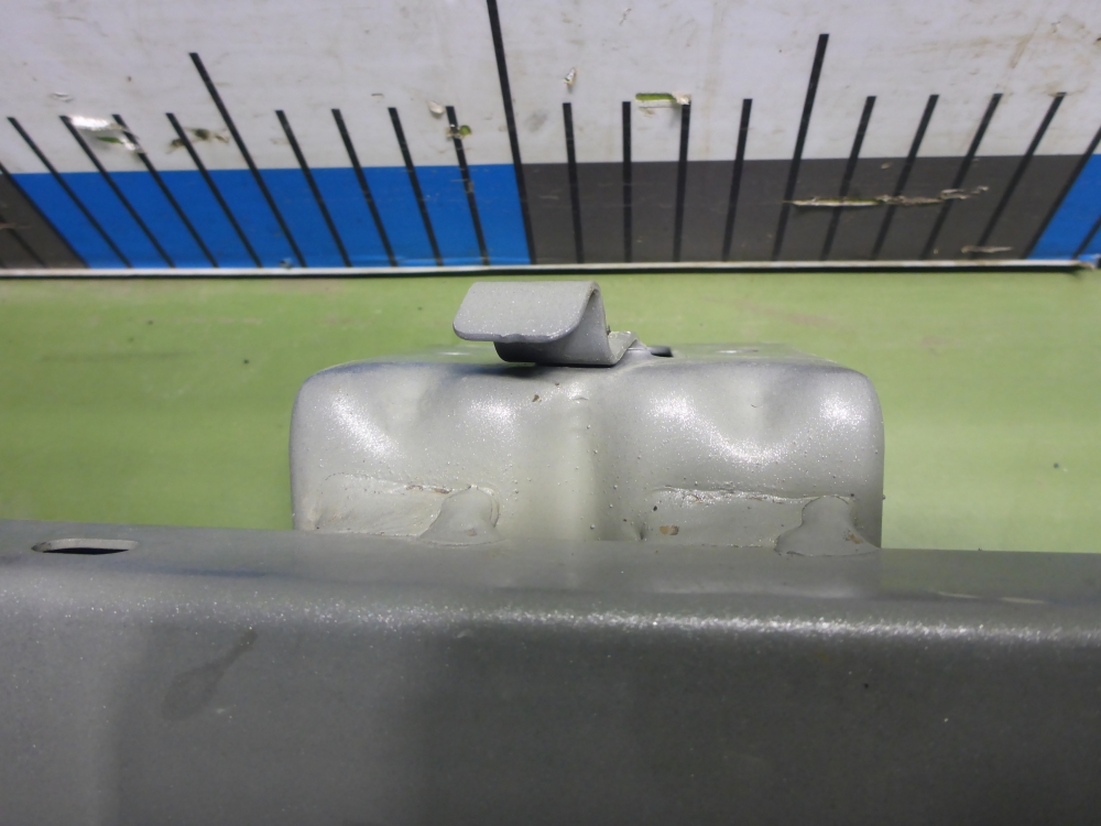 Усилитель переднего бампера