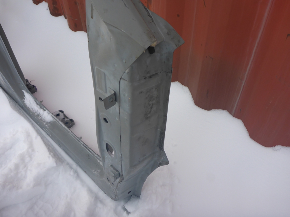 Кузовной элемент