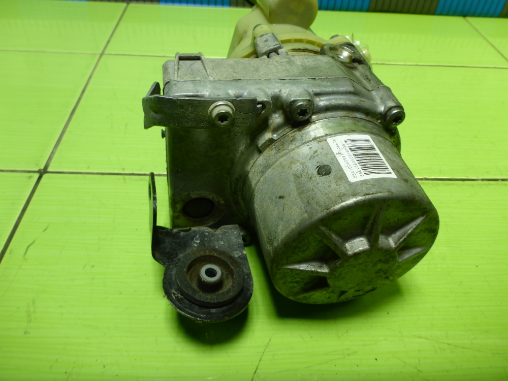 Насос ГУР (гидроусилитель руля)