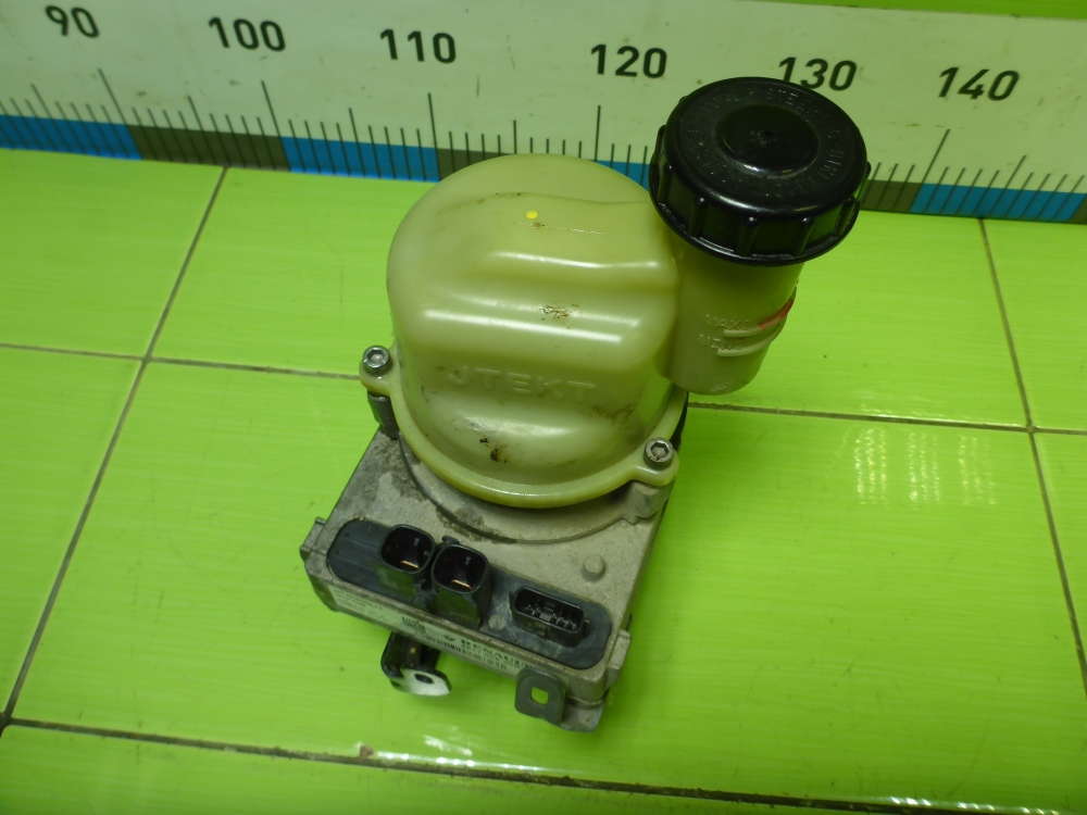 Насос ГУР (гидроусилитель руля)