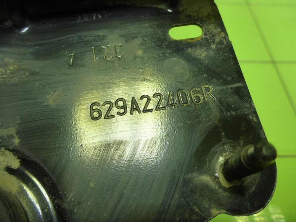 Кронштейн воздушного фильтра