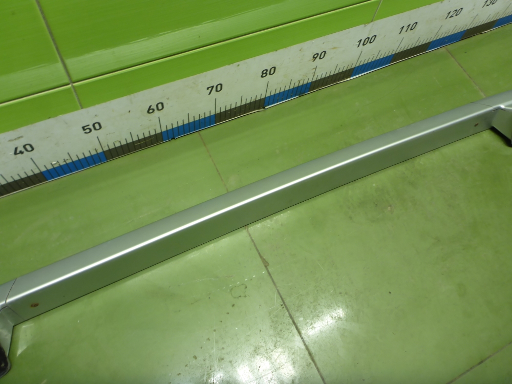 Рейлинг (релинг) правый (планка на крышу)