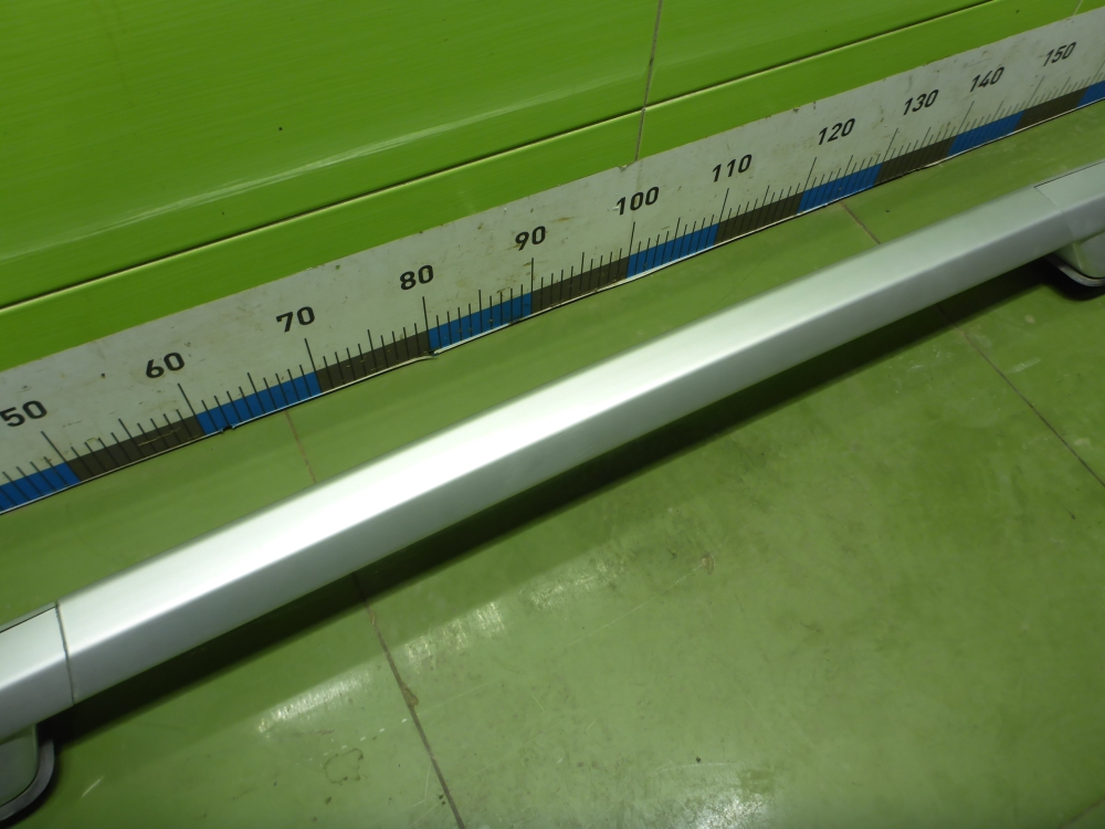 Рейлинг (релинг) правый (планка на крышу)