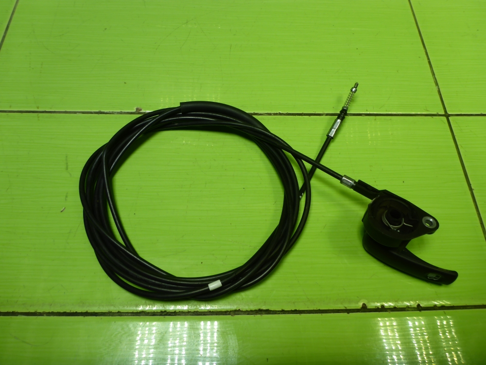 Ручка открывания лючка бензобака