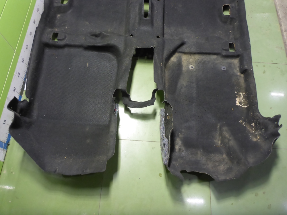 Покрытие напольное (ковролин)