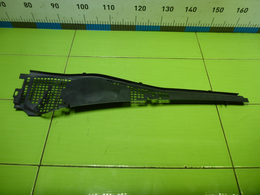 Решетка стеклоочистителей (Жабо)