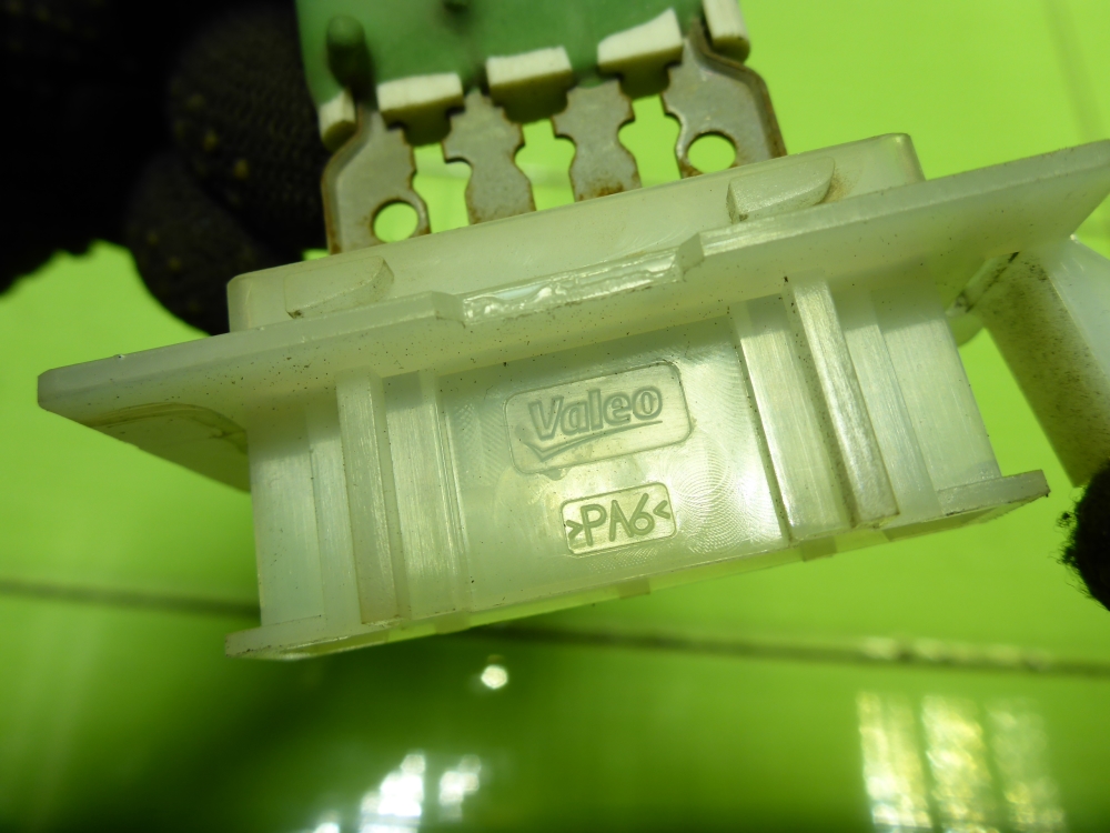 Резистор отопителя