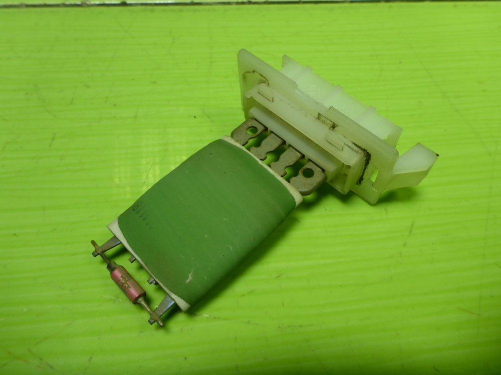 Резистор отопителя