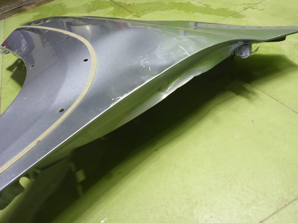 Крыло переднее левое