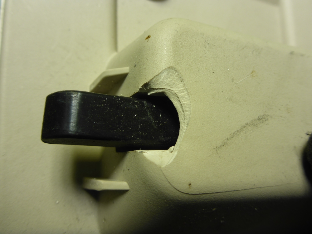 Крышка бардачка