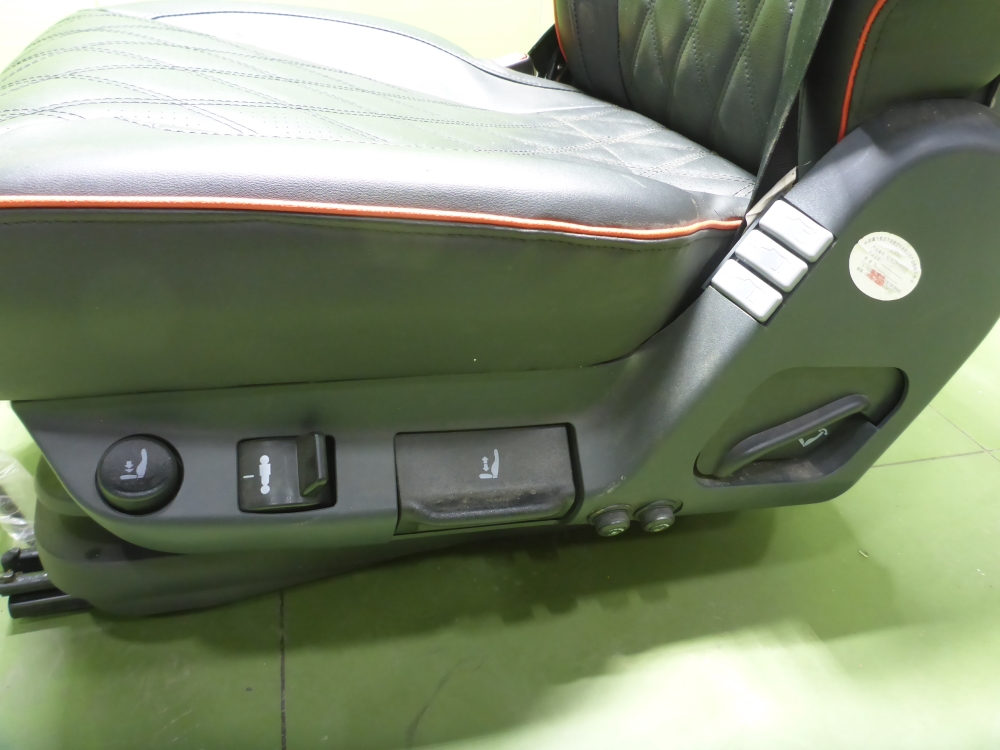 Сиденье салонное