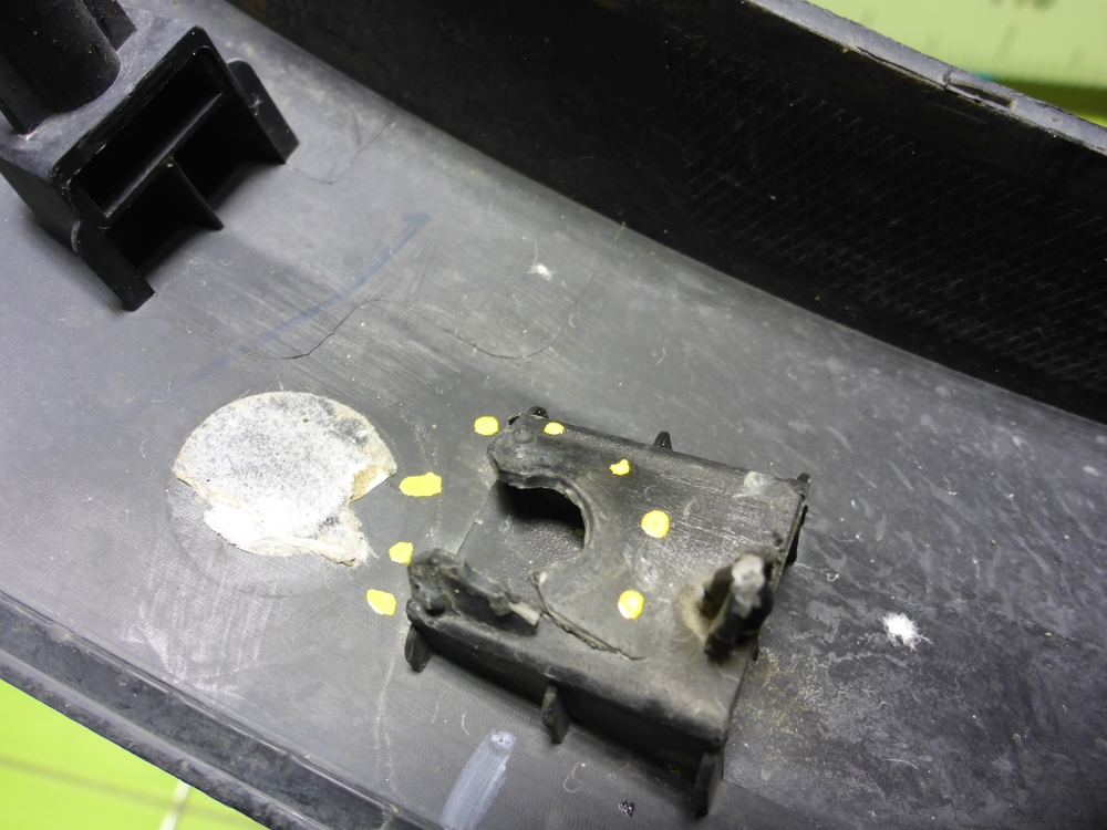 Накладка двери задней левой