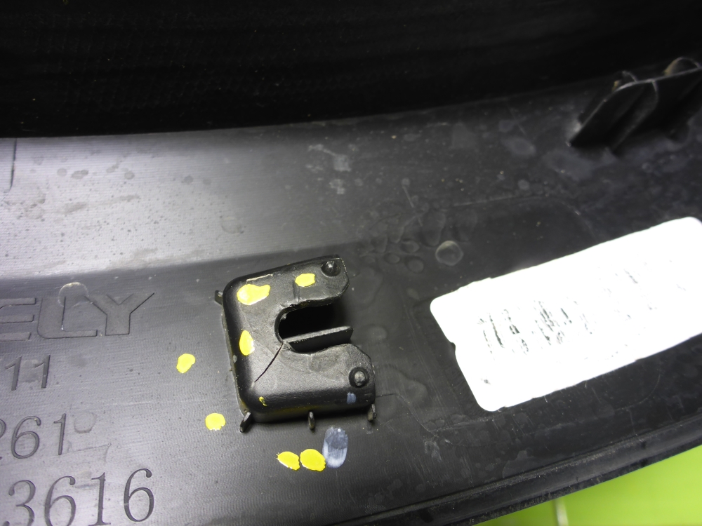 Накладка двери задней левой