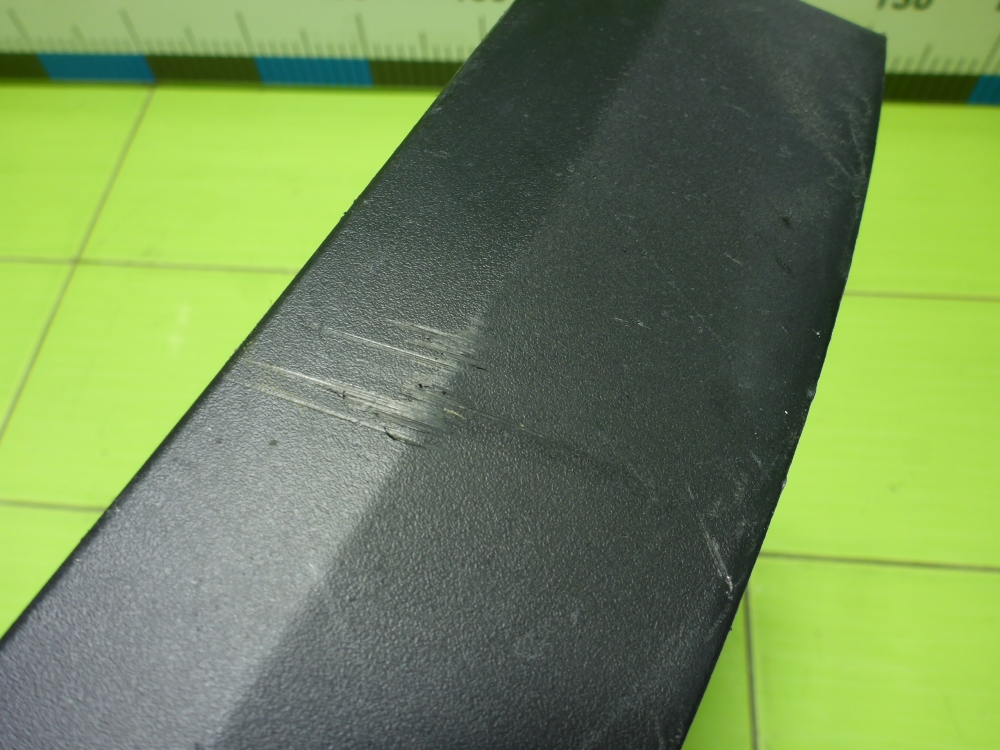 Накладка двери задней левой